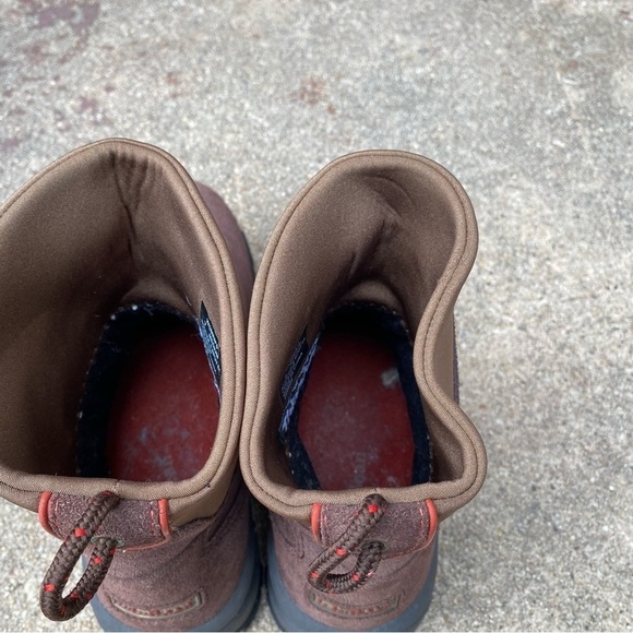 L.L.Bean Suede Thinsulate Pull On Women’s Ankle Boots - Picture 3 of 7